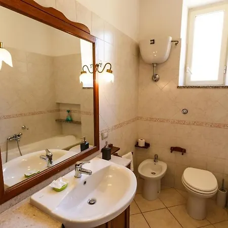 Onlyrooms Guest house *