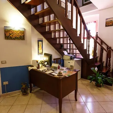 Onlyrooms *